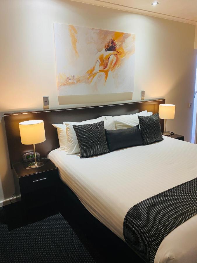 Hotel ibis Styles Broken Hill Exterior foto