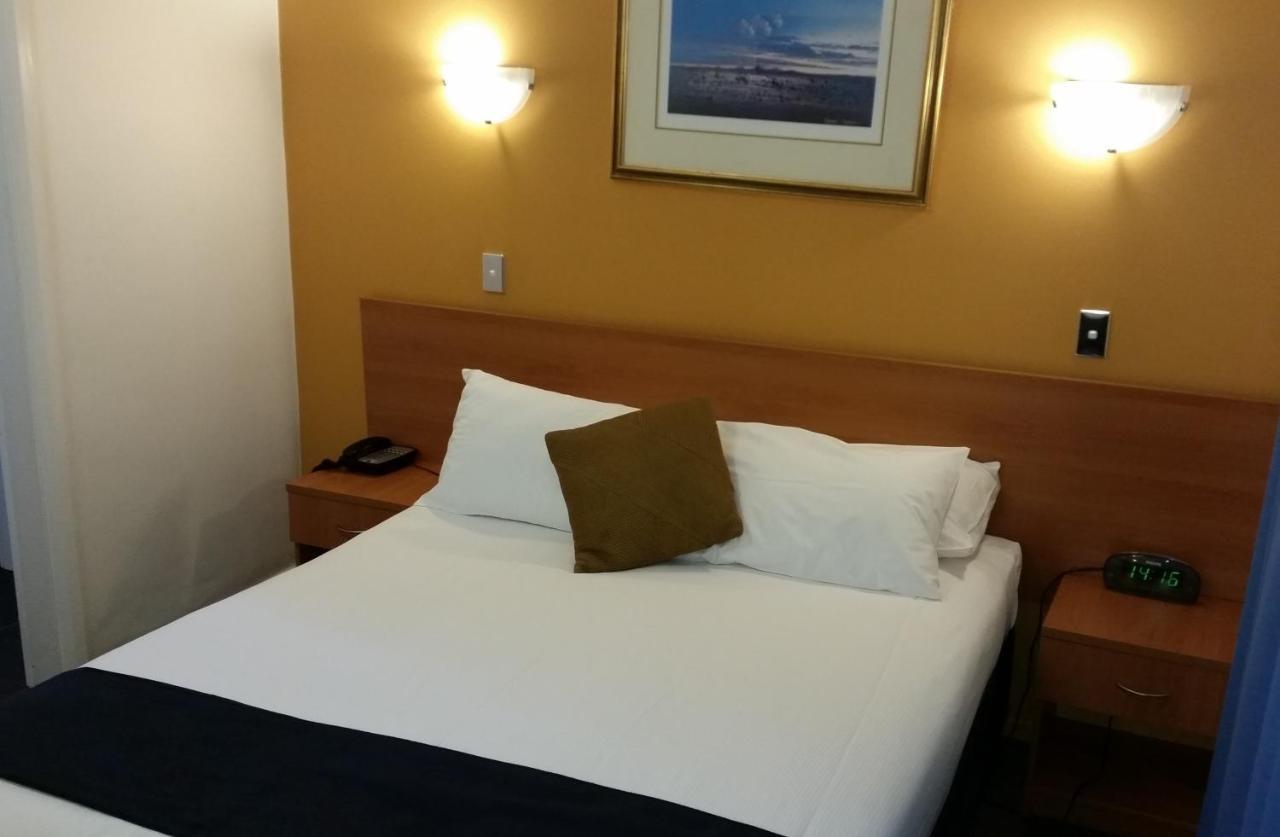 Hotel ibis Styles Broken Hill Exterior foto